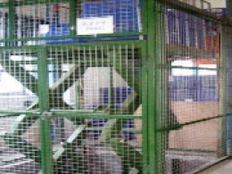 東莞(wan)大東電子公(gong)司閣樓貨貨(huo)梯4套